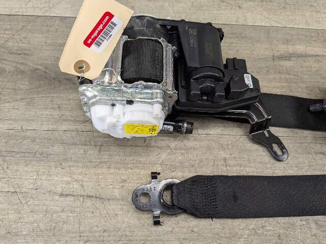 OEM BMW F95 G05 G06 G07 X5 X6 X7 Front Right Passenger Seat Belt Retractor Black