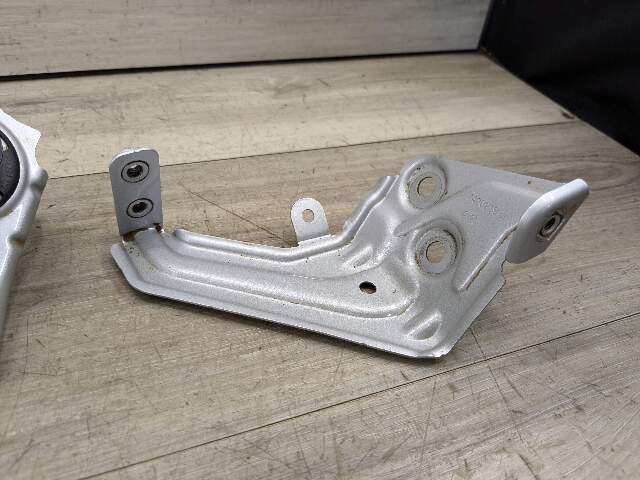 18-24 OEM BMW G01 G02 F97 X3 X4 Left Driver Side Fender Wing Holder Bracket SET