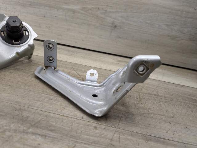 18-24 OEM BMW G01 G02 F97 X3 X4 Left Driver Side Fender Wing Holder Bracket SET