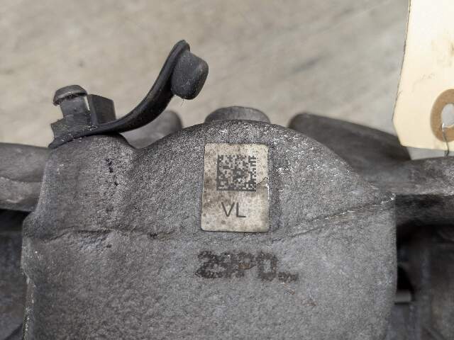 16-23 OEM BMW F39 F44 F48 X1 X2 228 Front Left Driver Side Brake Caliper