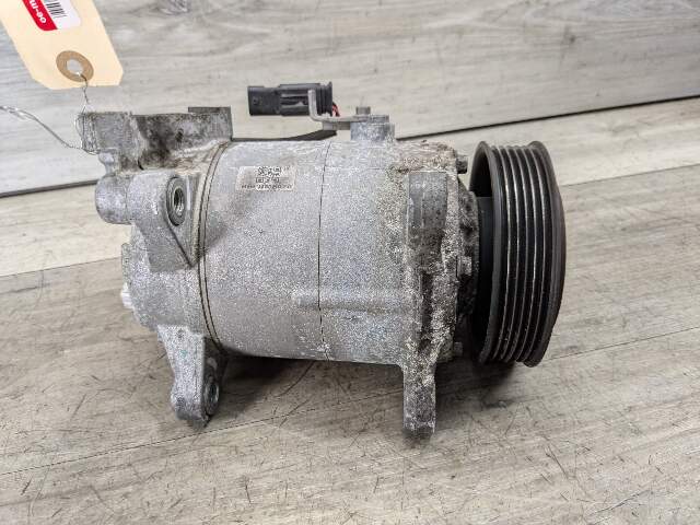16-23 OEM BMW F39 F48 X1 X2 AC Compressor Pump Assembly Air Conditioning Pulley