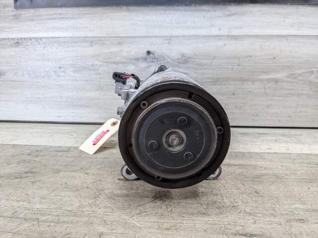 16-23 OEM BMW F39 F48 X1 X2 AC Compressor Pump Assembly Air Conditioning Pulley