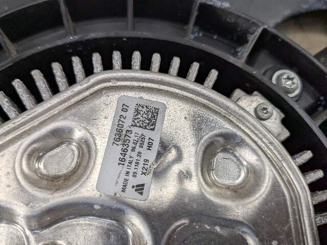 OEM BMW F39 F48 X1 X2 Radiator Cooling Fan Motor Shroud Assembly 850W B46