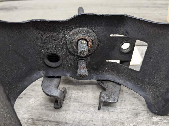 14-19 OEM BMW F15 F85 X5 F16 F86 X6 Hood Hardware Safety Latch Hook SET