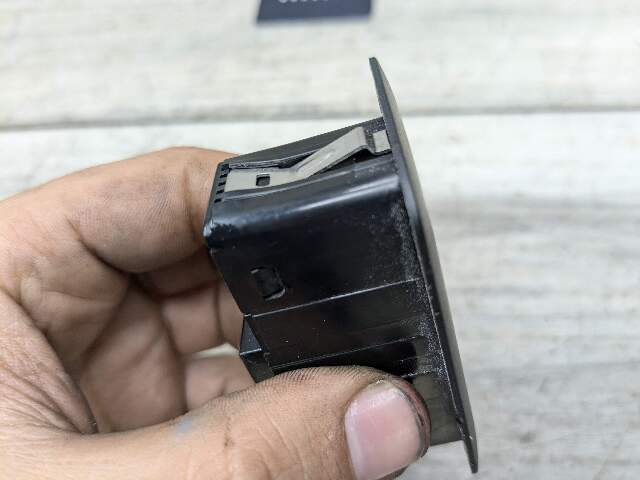 OEM BMW G12 F36 F10 F07 M5 F06 M6 F01 F02 Rear Trunk Lid Center Lock Switch