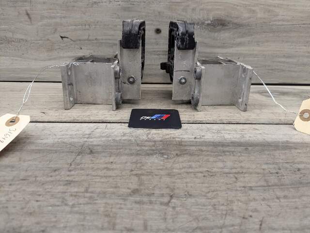 OEM BMW F95 F96 G05 G06 G07 G09 X5 X7 Left Right Bumper Impact Mount Bracket SET