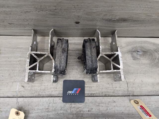 OEM BMW F95 F96 G05 G06 G07 G09 X5 X7 Left Right Bumper Impact Mount Bracket SET