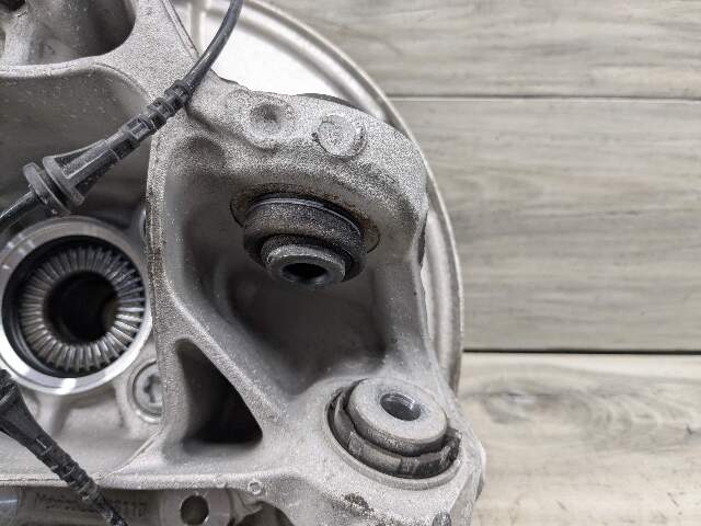 OEM BMW G05 G06 G07 X5 X6 X7 Rear Right Passenger Hub Spindle Knuckle Bearing