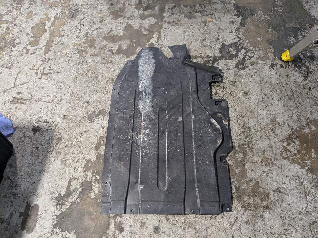 19-23 OEM BMW G05 G06 X5 X6 Right Passsenger Underbody Floor Body Splash Guard