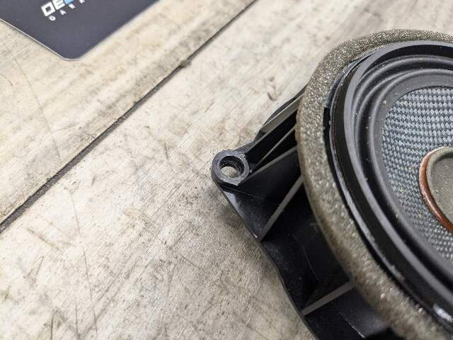 14-19 OEM BMW F15 F16 F85 F86 X5 X6 X5M X6M Top Hifi MID Range Loud Speaker
