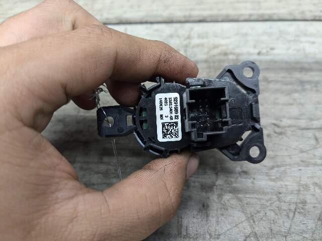 14-19 OEM BMW F15 F16F85 F86 X5 X5M X6 Auto Start Stop Ignition Button Switch