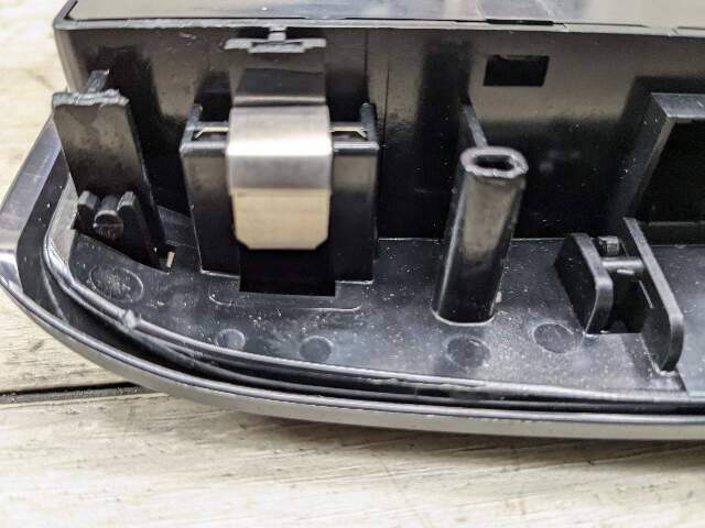 OEM BMW F39 F48 X1 X2 Overhead Roof Headlight Control Light Module SOS
