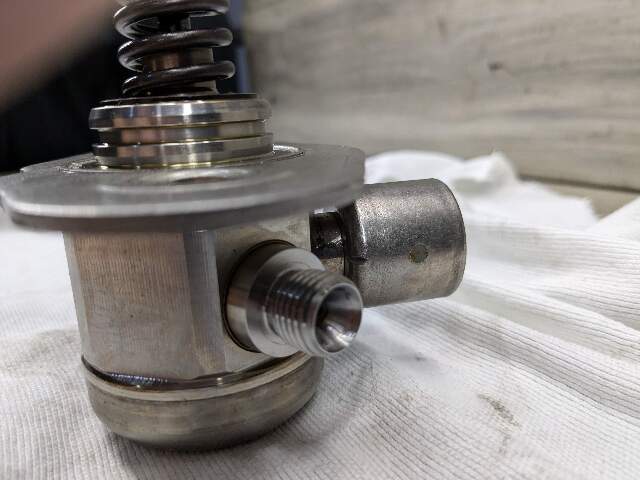 16-20 OEM BMW F39 F48 X1 X2 Engine B46 HPFP High Pressure Fuel Pump