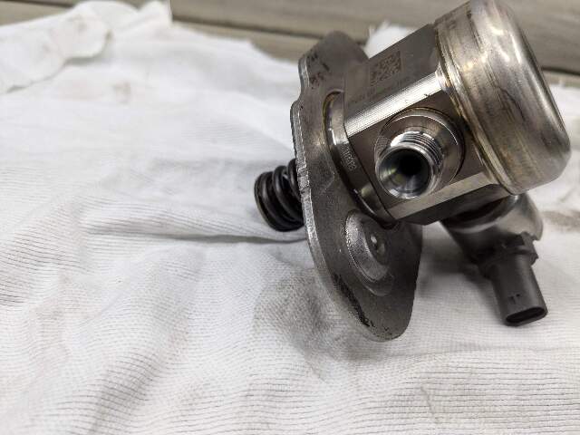 16-20 OEM BMW F39 F48 X1 X2 Engine B46 HPFP High Pressure Fuel Pump