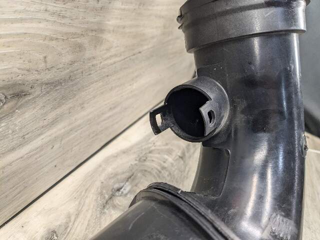 16-23 OEM BMW F39 F44 F48 X1 X2 Filtered Air Intake Box Hose Pipe Resonator B46