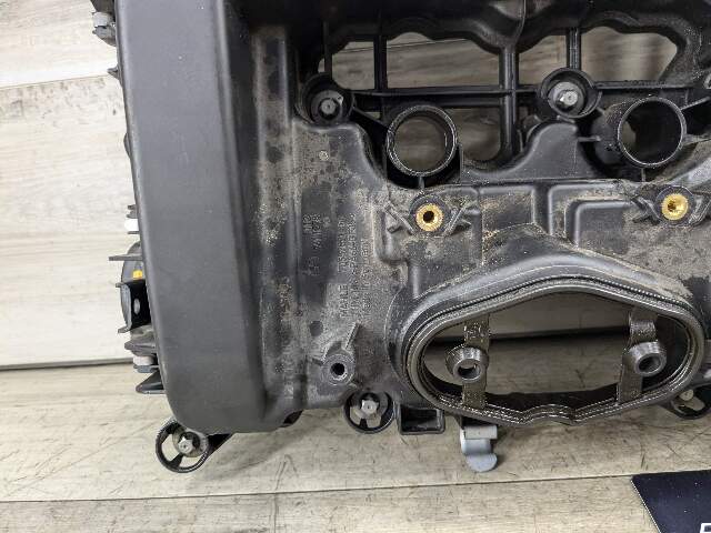OEM BMW F22 F30 F32 G30 F48 F39 X3 X4 B46 Engine Cylinder Head Valve Cover