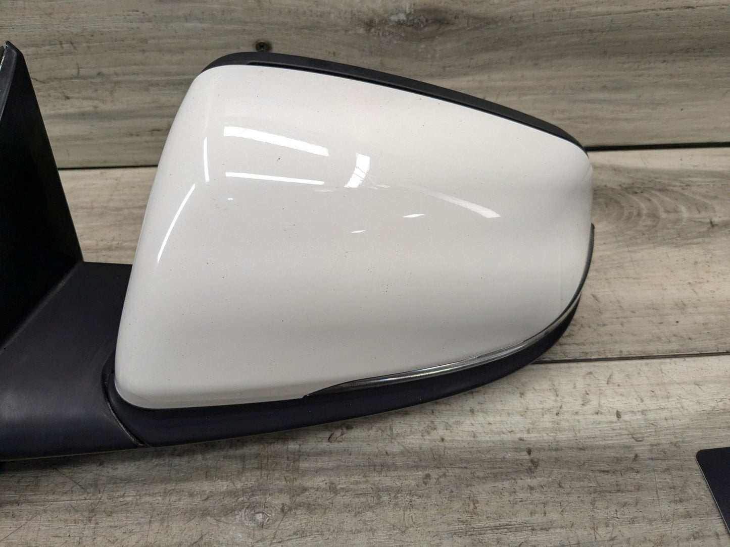 18-23 OEM BMW F39 X2 Left Driver Side Exterior Mirror Glass Assembly White 300