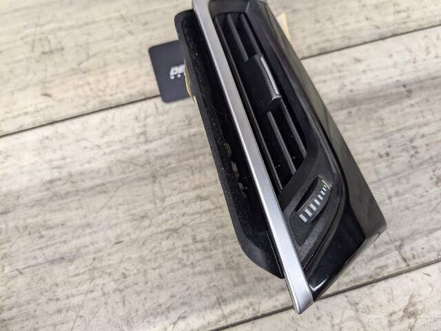 16-23 OEM BMW F39 F48 X1 X2 Left Driver Side Air AC Vent Dash Grille