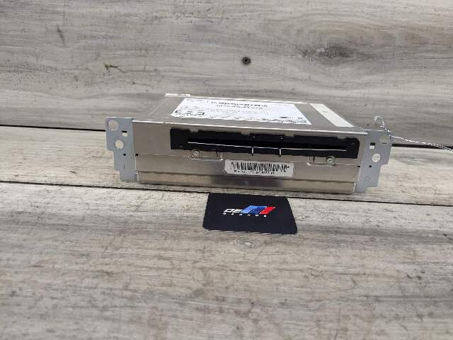 *OEM BMW F22 F23 F30 F36 F80 M3 M4 LCI X1 X2 Radio CD Player Receiver Head Unit