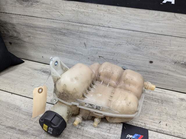 16-23 OEM BMW F39 F44 F48 X1 X2 Engine Radiator Coolant Reservoir Expansion Tank