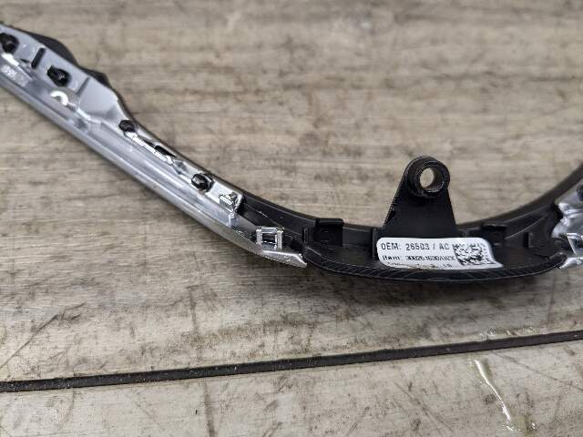 *NOTE* 16-23 OEM BMW F39 F48 X1 X2 Steering Wheel Trim Bezel Chrome Cover