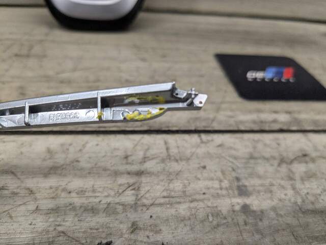 *NOTE* 16-23 OEM BMW F39 F48 X1 X2 Steering Wheel Trim Bezel Chrome Cover