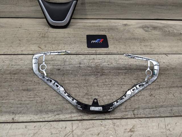 *NOTE* 16-23 OEM BMW F39 F48 X1 X2 Steering Wheel Trim Bezel Chrome Cover