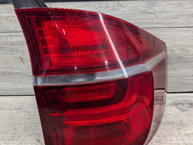 11-13 OEM BMW E70 X5 LCI Rear Right Passenger Side Outer Tail Light