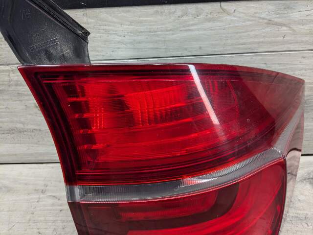 11-13 OEM BMW E70 X5 LCI Rear Right Passenger Side Outer Tail Light