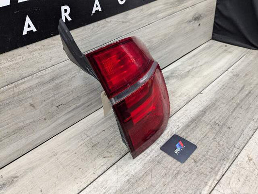 11-13 OEM BMW E70 X5 LCI Rear Right Passenger Side Outer Tail Light