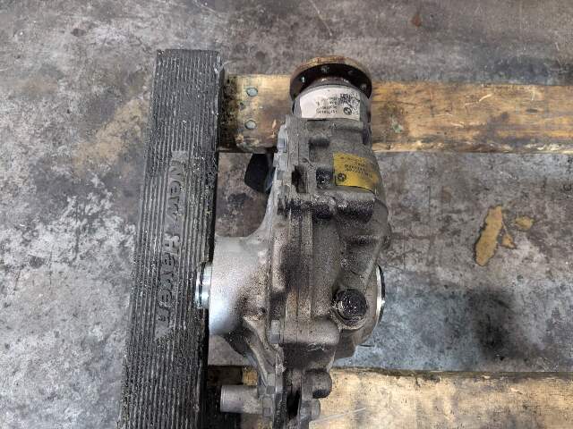09-12 OEM BMW F01 F02 750 B7 N63 AWD Front Differential Axle Carrier 3.46