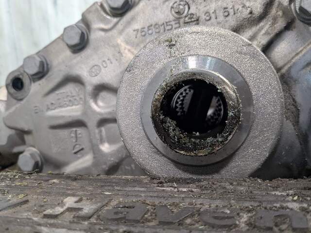 09-12 OEM BMW F01 F02 750 B7 N63 AWD Front Differential Axle Carrier 3.46