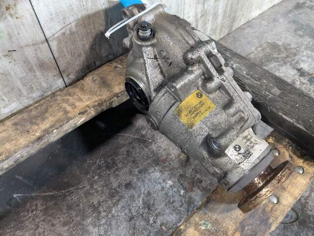 09-12 OEM BMW F01 F02 750 B7 N63 AWD Front Differential Axle Carrier 3.46