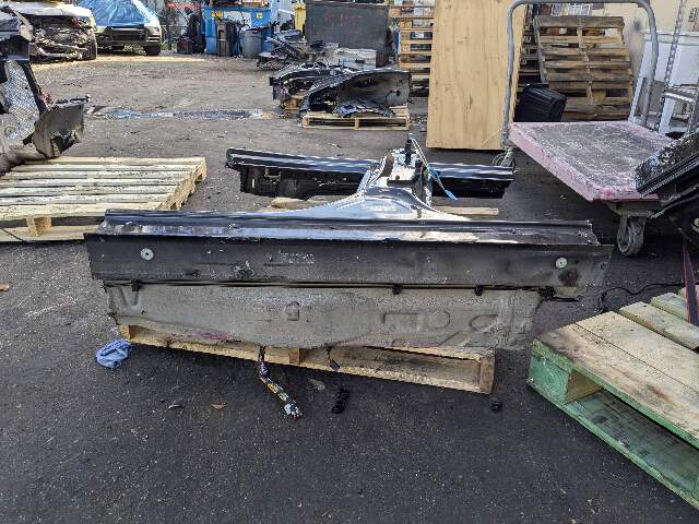 18-24 OEM BMW F97 G01 X3 X3M Left Driver Side B Pillar Door Body Cut Structure