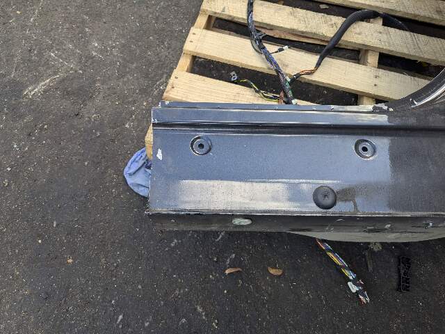 18-24 OEM BMW F97 G01 X3 X3M Left Driver Side B Pillar Door Body Cut Structure