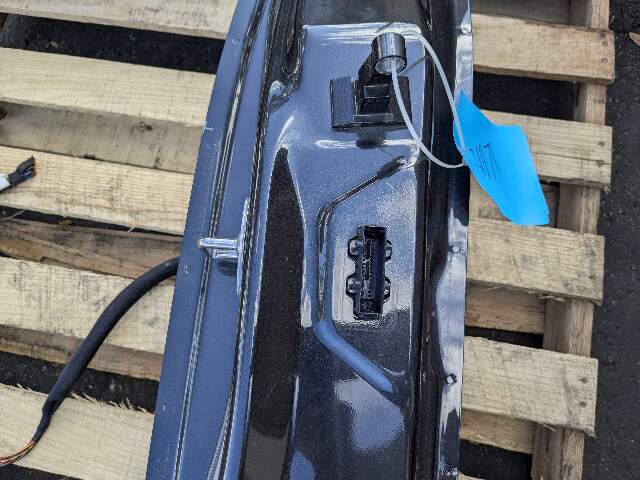 18-24 OEM BMW F97 G01 X3 X3M Left Driver Side B Pillar Door Body Cut Structure
