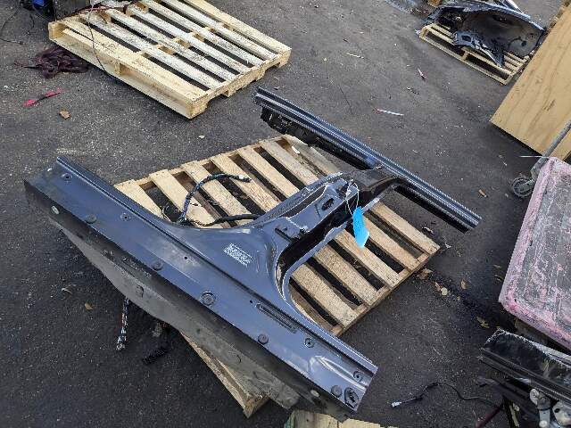 18-24 OEM BMW F97 G01 X3 X3M Left Driver Side B Pillar Door Body Cut Structure