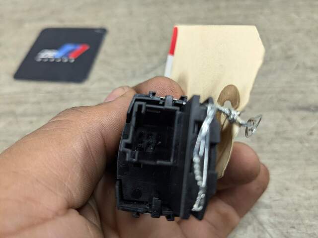 OEM BMW F15 F16 F39 F48 X1 X2 X5 X6 Center Emergency Flasher Hazard Light Switch