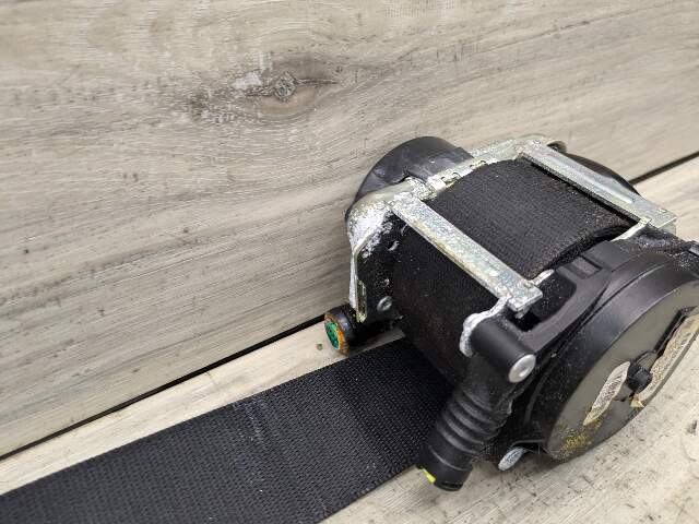 OEM BMW F15 F16 F85 F86 X5 X6 Front Right Passenger Seat Belt Retractor Black
