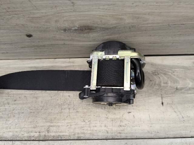 OEM BMW F15 F16 F85 F86 X5 X6 Front Right Passenger Seat Belt Retractor Black