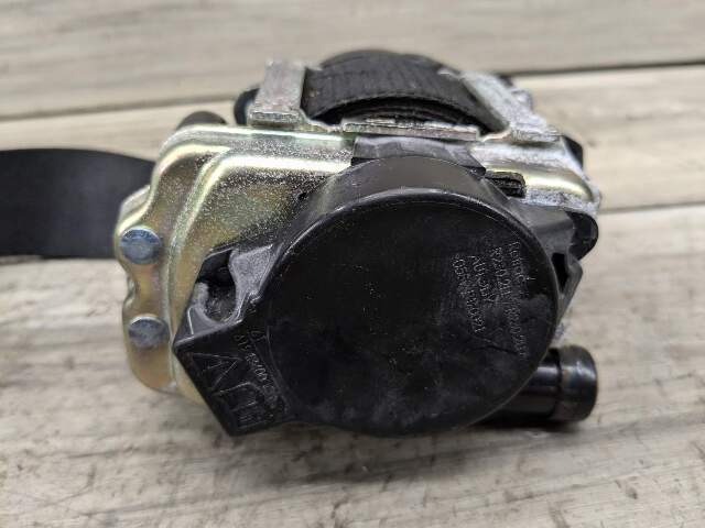 OEM BMW F15 F16 F85 F86 X5 X6 Front Right Passenger Seat Belt Retractor Black