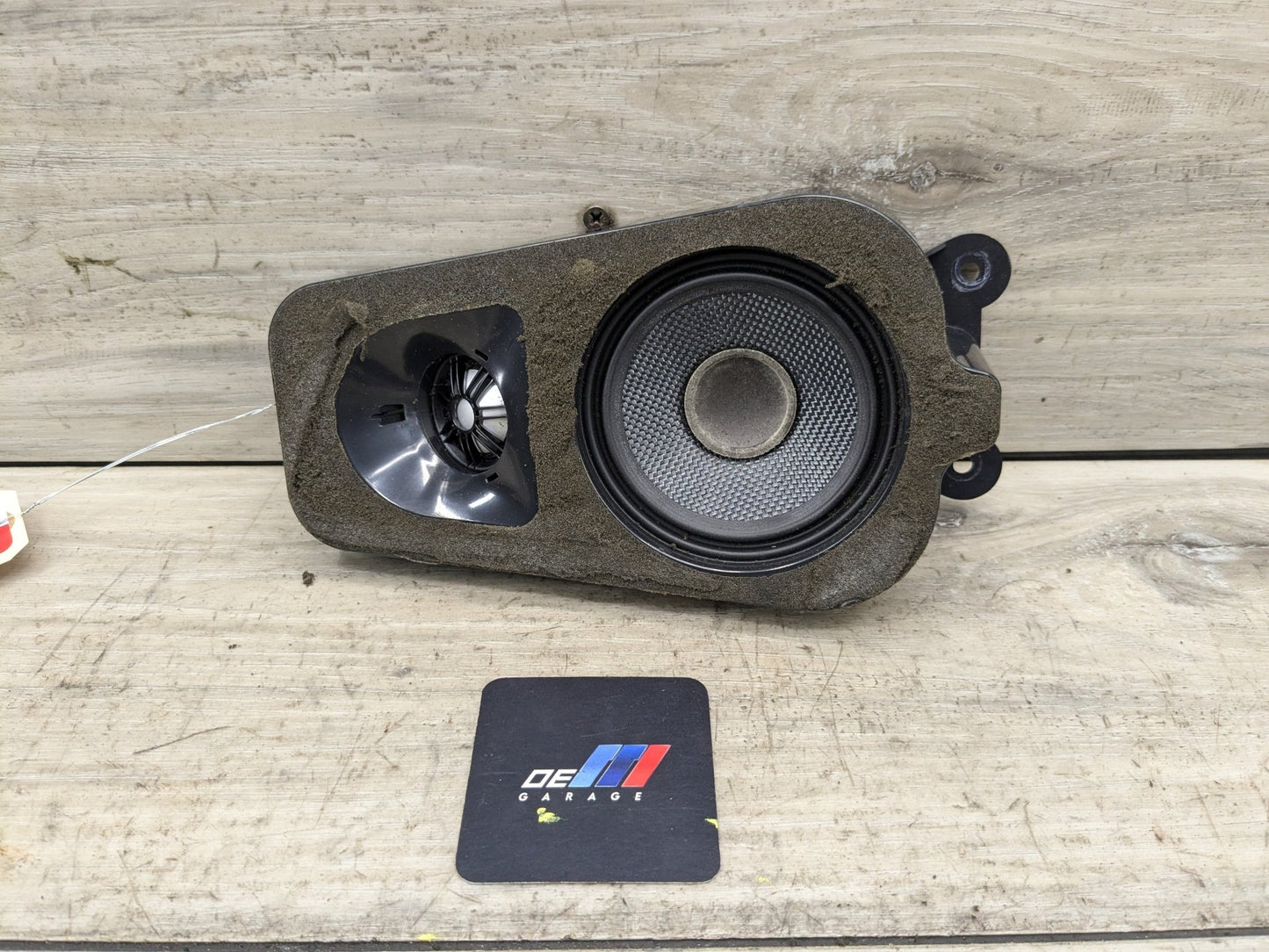 14-19 OEM BMW F15 F16 X5 X6 D Pillar Mid Range Tweeter Speaker Audio Mount