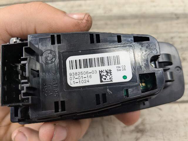 16-19 OEM BMW G07 G12 740 750 Rear Left Right Window Door Sun Shade Switch