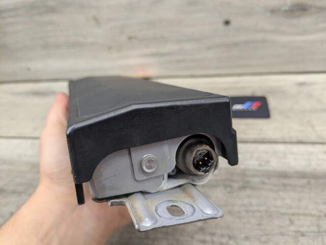 OEM BMW F90 G30 G32 G11 G12 M5 Front Right Passenger Side Knee Lower Dash Airbag