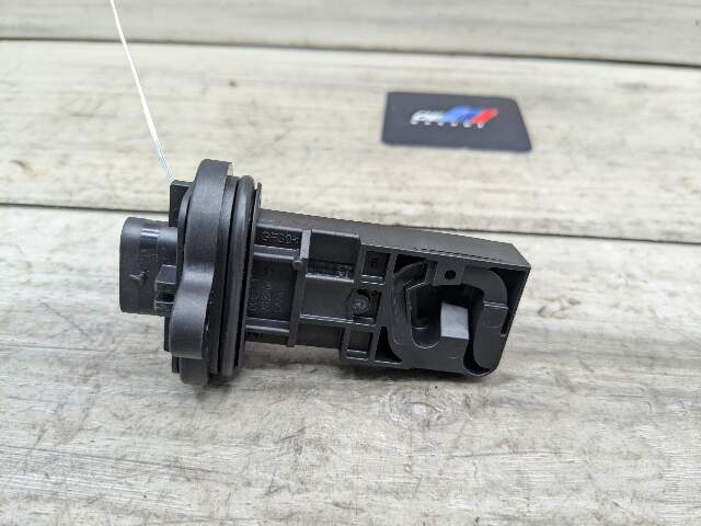 10-19 *AFT* BMW F07 F10 F13 F02 F15 F86 MAF Mass Air Flow Sensor Meter Engine