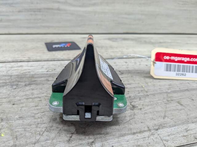 OEM BMW F30 F32 F36 G12 G20 G30 Roof Shark Fin Radio Antenna Module Black