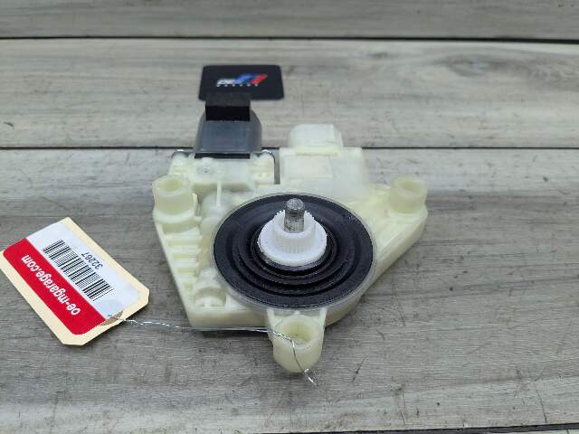 16-19 OEM BMW G01 G12 740 750 FRONT RIGHT Passenger Door Window Regulator Motor