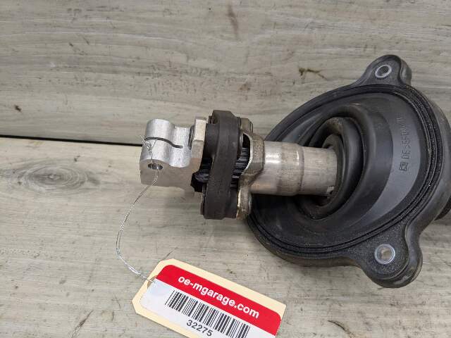 16-24 OEM BMW G12 G14 G15 G16 G30 Steering Column Intermediate Lower Joint Shaft