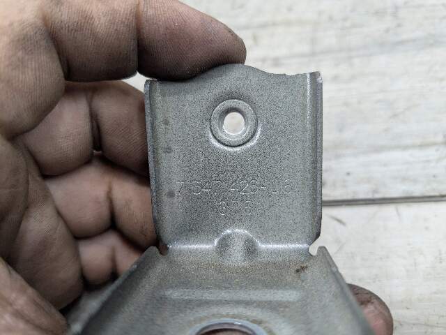 16-19 OEM BMW G11 G12 740 750 Front Right Passenger Fender Holder Bracket SET