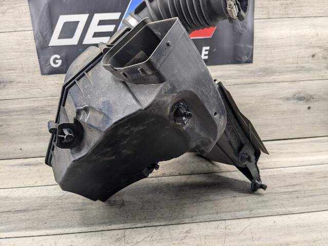 OEM BMW G01 G02 G30 X3 X4 Engine B46 B58 Air Cleaner Filter Intake Resonator Box